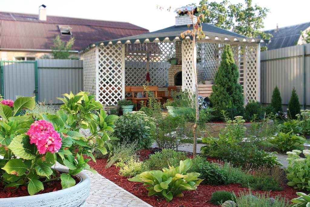 Идеи дизайна садовой беседки - на зависть соседям