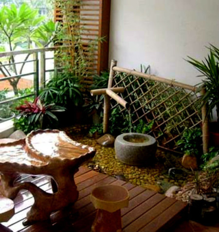 Пример озеленения большого балкона