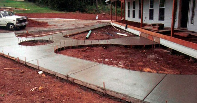Изготовление бетонной дорожки